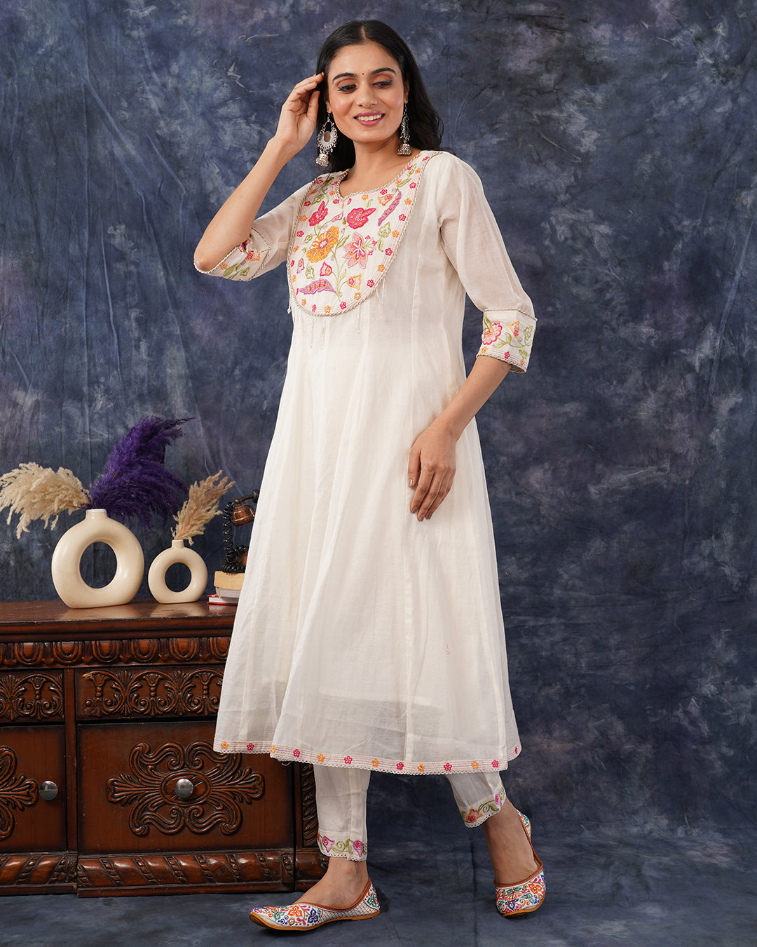 Elegant Off-White Floral Embroidered Kurta Set with Printed Orgaza Dupatta